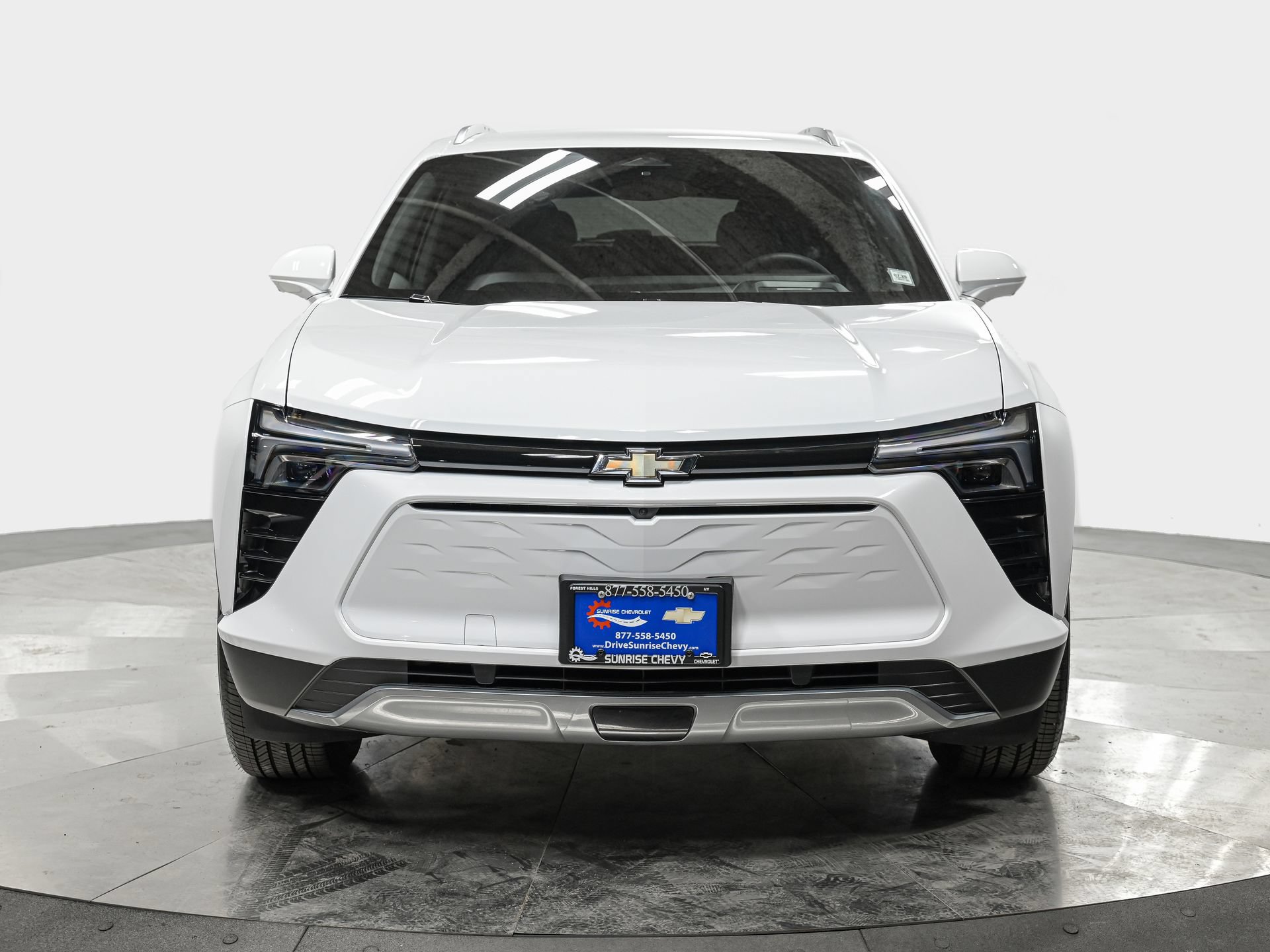 Used 2024 Chevrolet Blazer EV LT AWD/4WD image 10