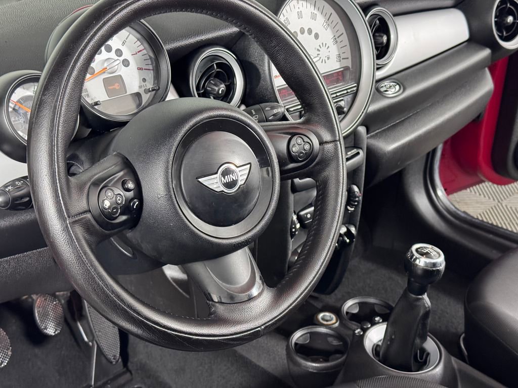 Used 2012 MINI Cooper Roadster image 10