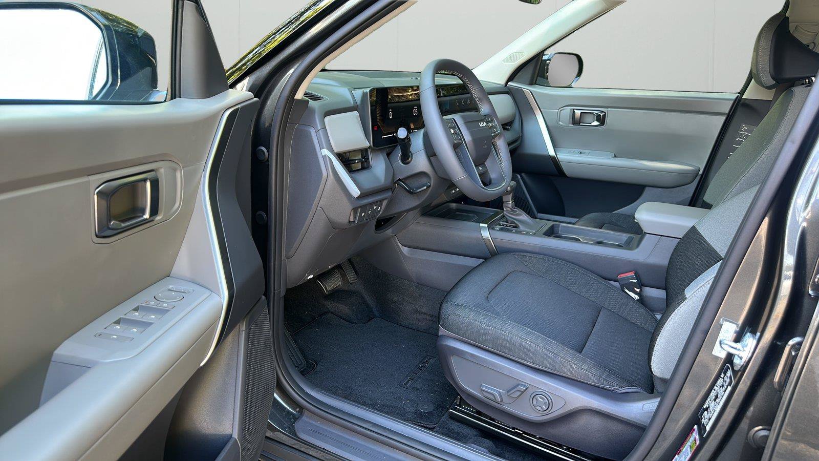 New 2027 Kia Seltos S FWD image 23