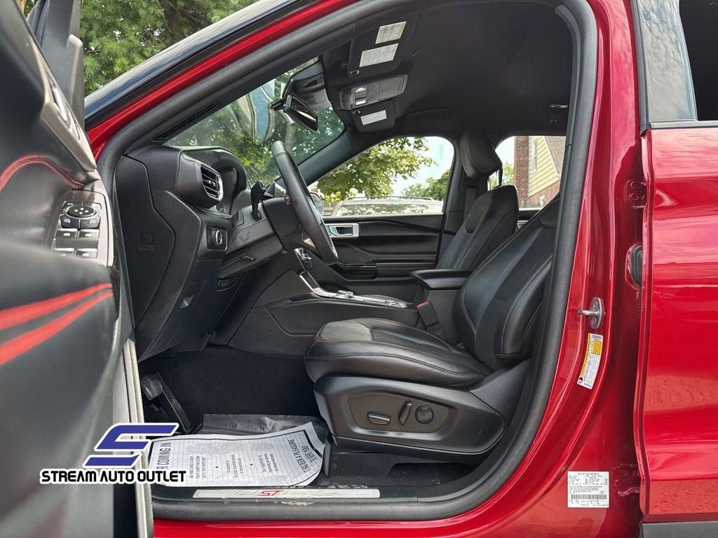 Used 2023 Ford Explorer ST-Line w/ Class IV Trailer Tow Package image 31