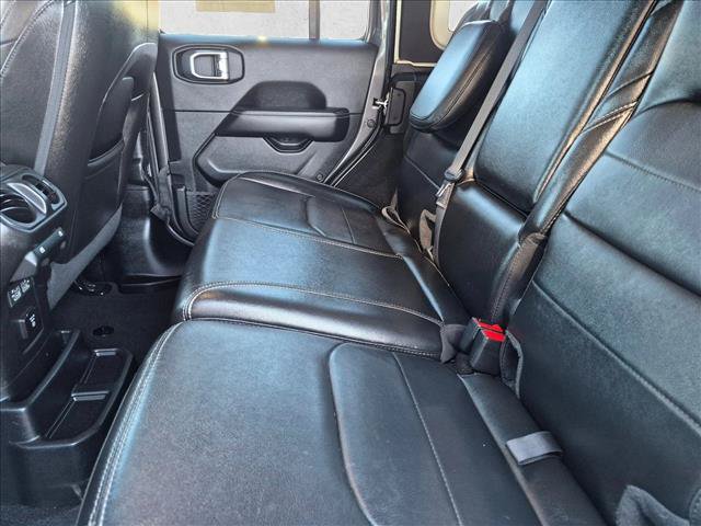 Used 2021 Jeep Wrangler Unlimited Sahara w/ Cold Weather Group AWD/4WD image 27