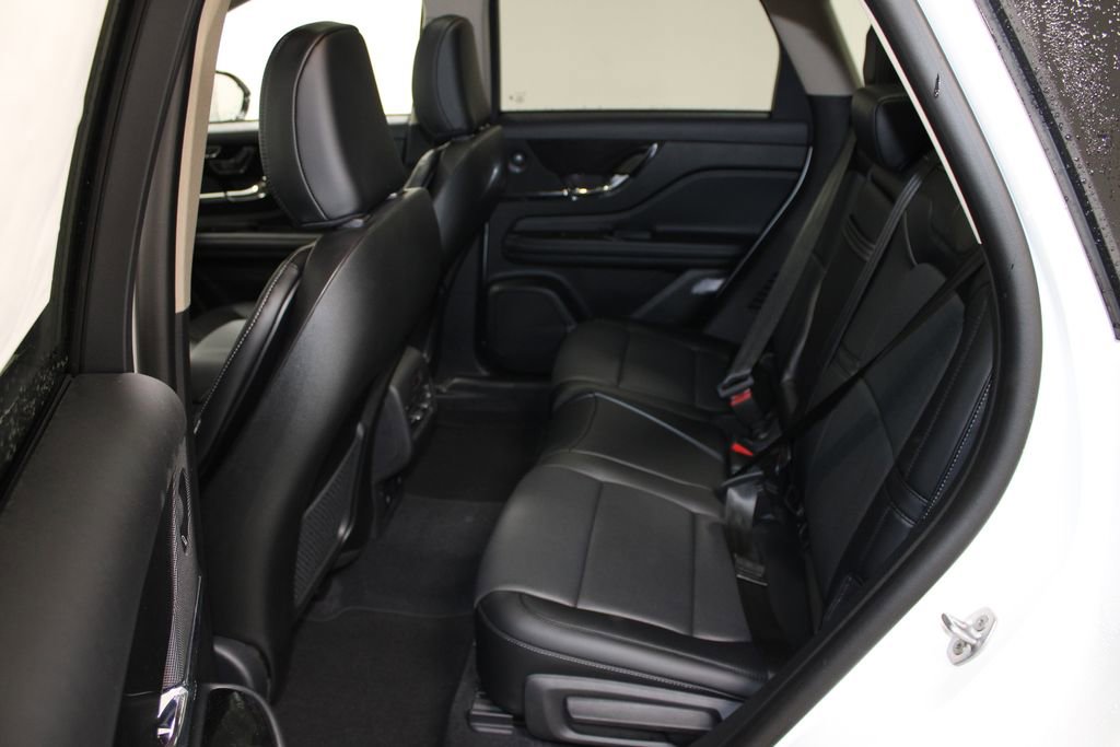 New 2026 Lincoln Corsair Reserve image 25