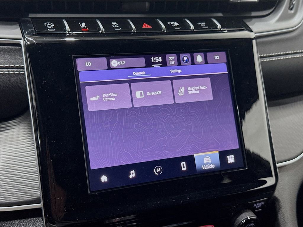 New 2025 Jeep Grand Cherokee L Laredo image 41