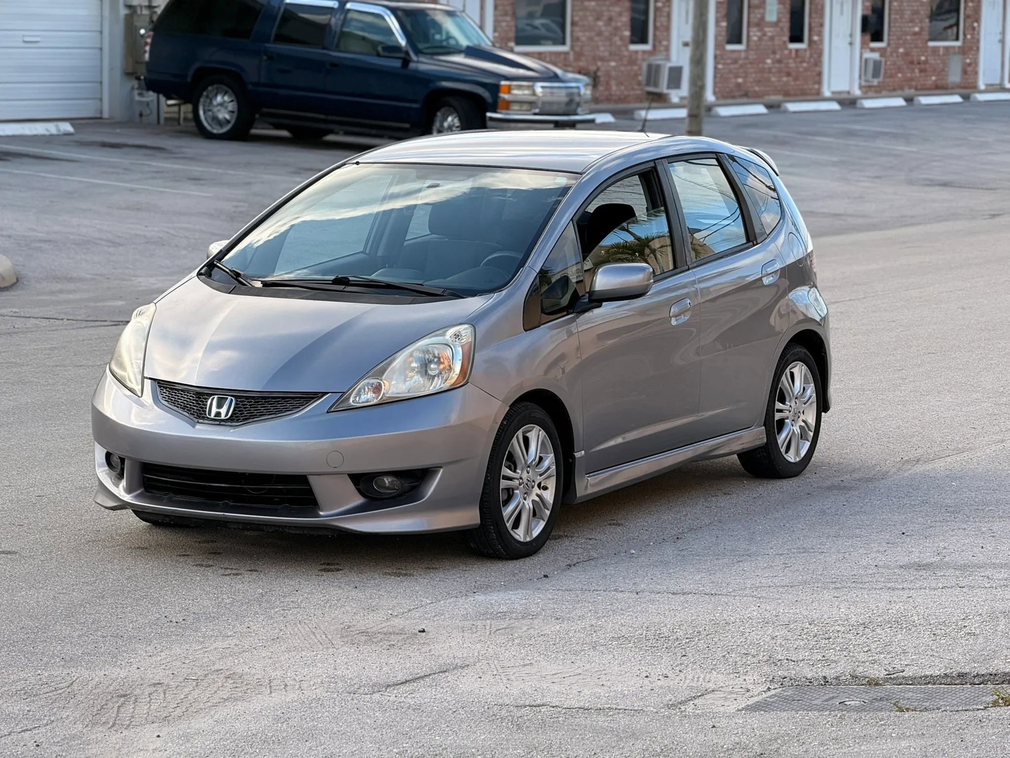 Used 2009 Honda Fit Sport image 3