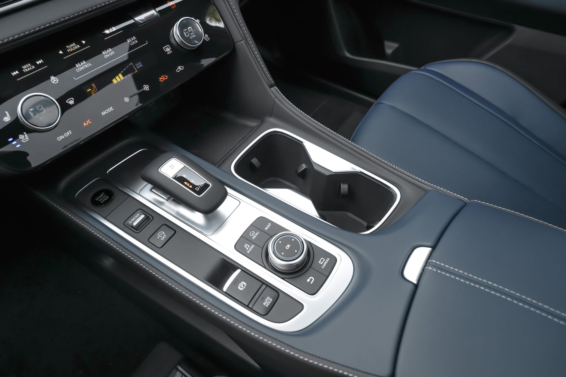 New 2026 INFINITI QX60 Sport w/ Dark Cargo Package image 10