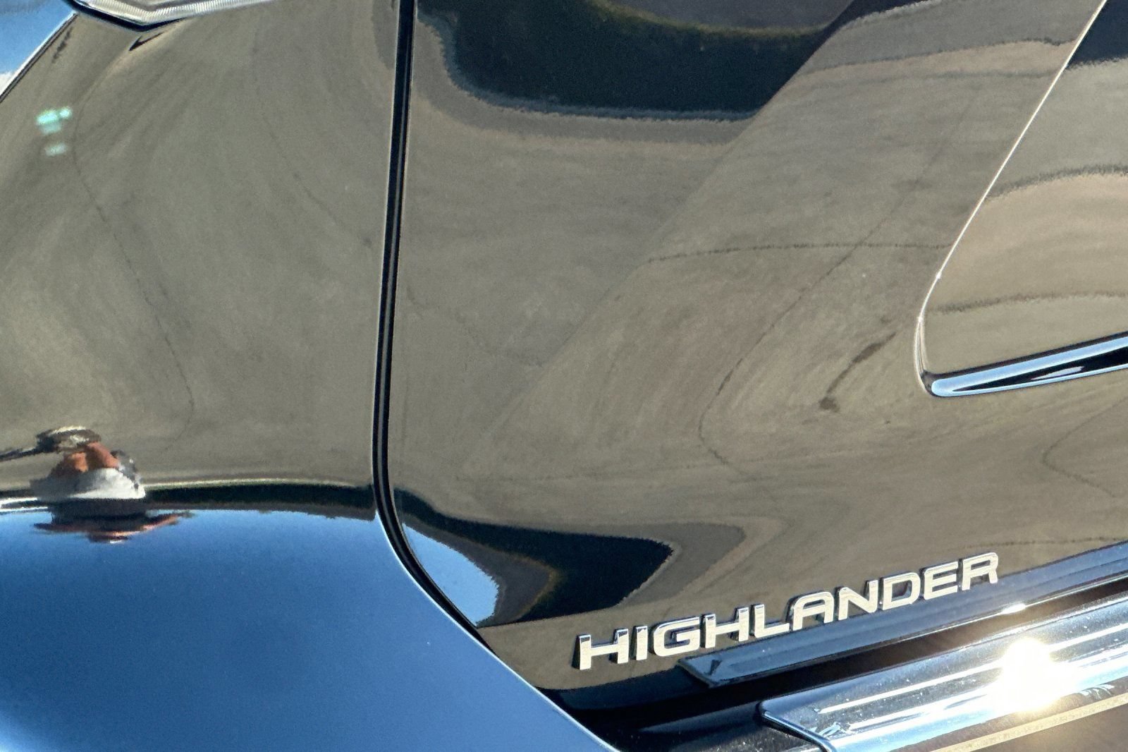 Used 2025 Toyota Highlander XSE AWD/4WD image 29