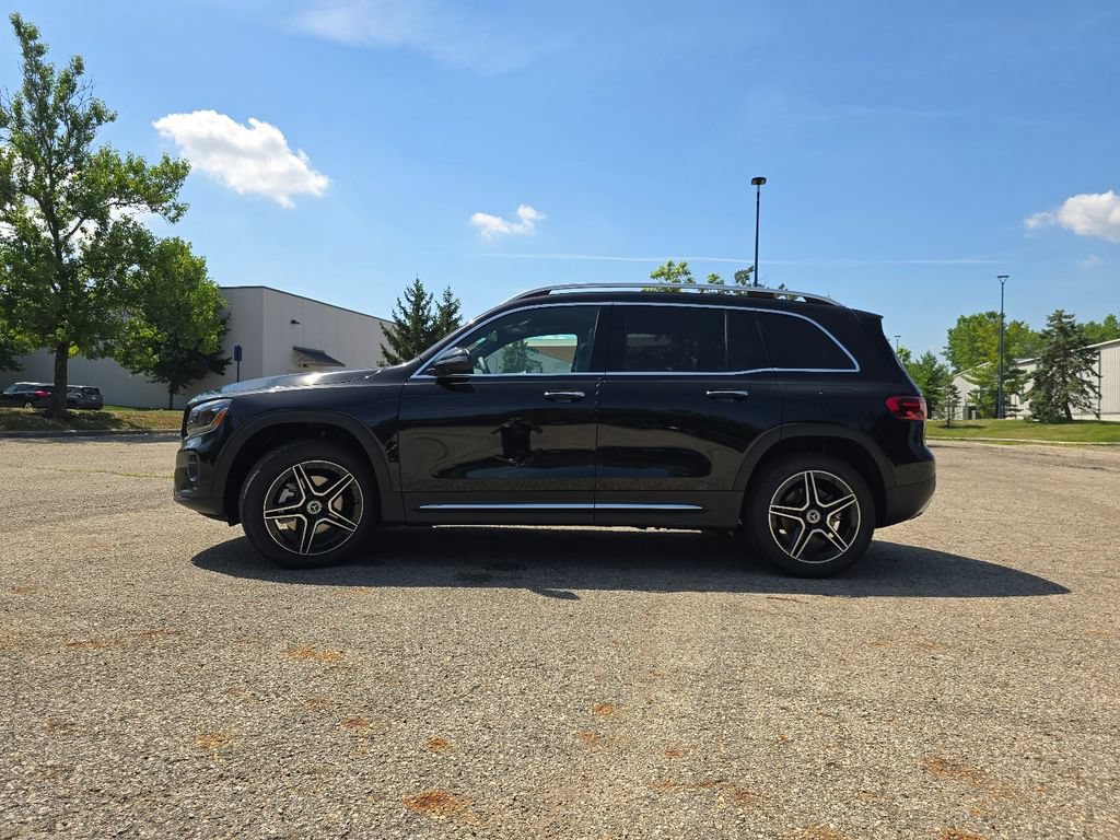 New 2026 Mercedes-Benz GLB 250 4MATIC image 12