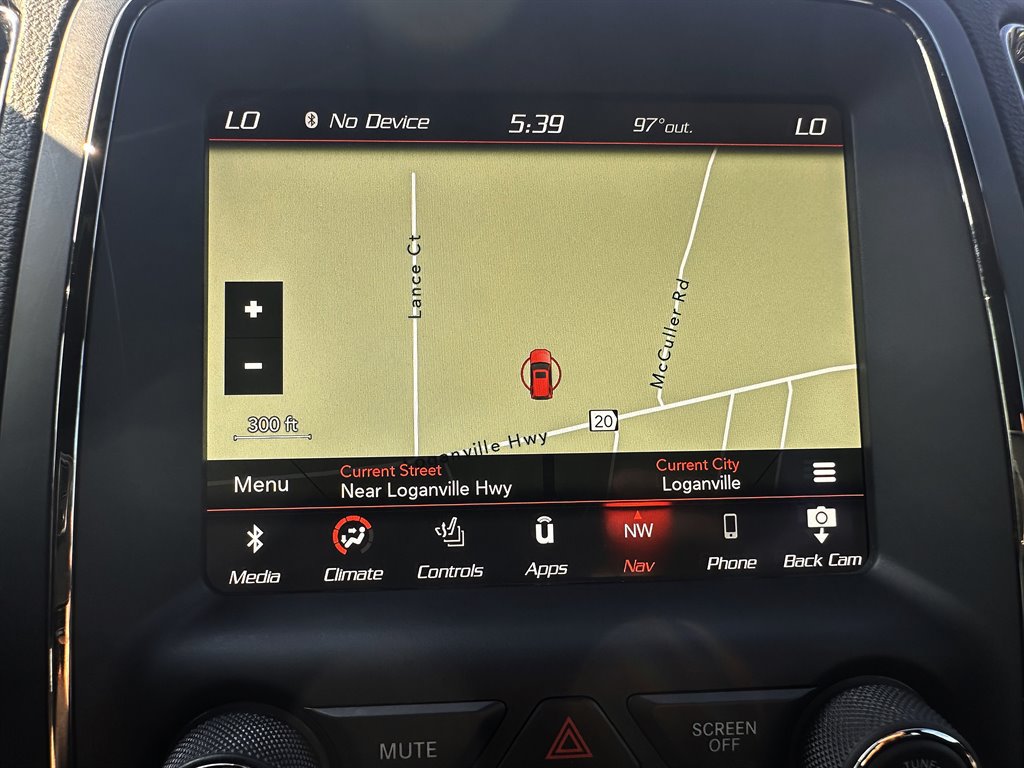 Used 2018 Dodge Durango SRT w/ Technology Group AWD/4WD image 27