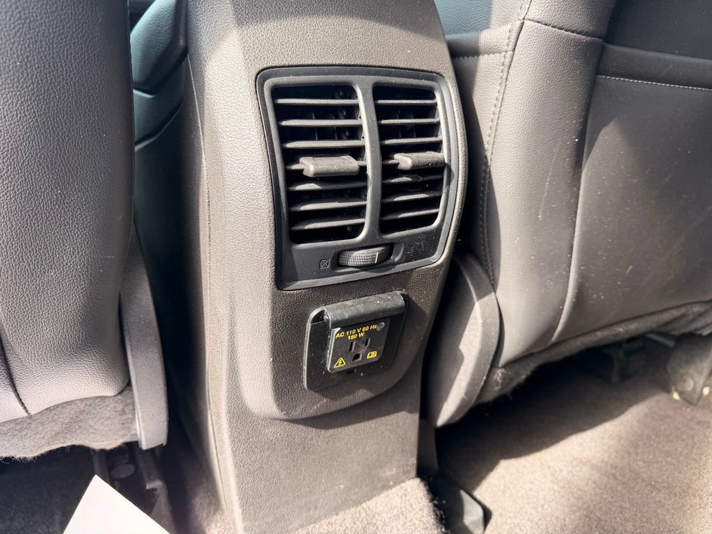 Used 2017 Ford Escape Titanium w/ Equipment Group 301A AWD/4WD image 31