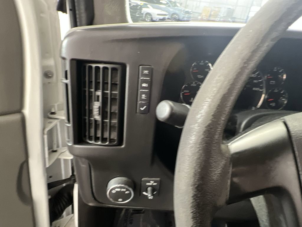 Used 2012 Chevrolet Express 1500 image 15