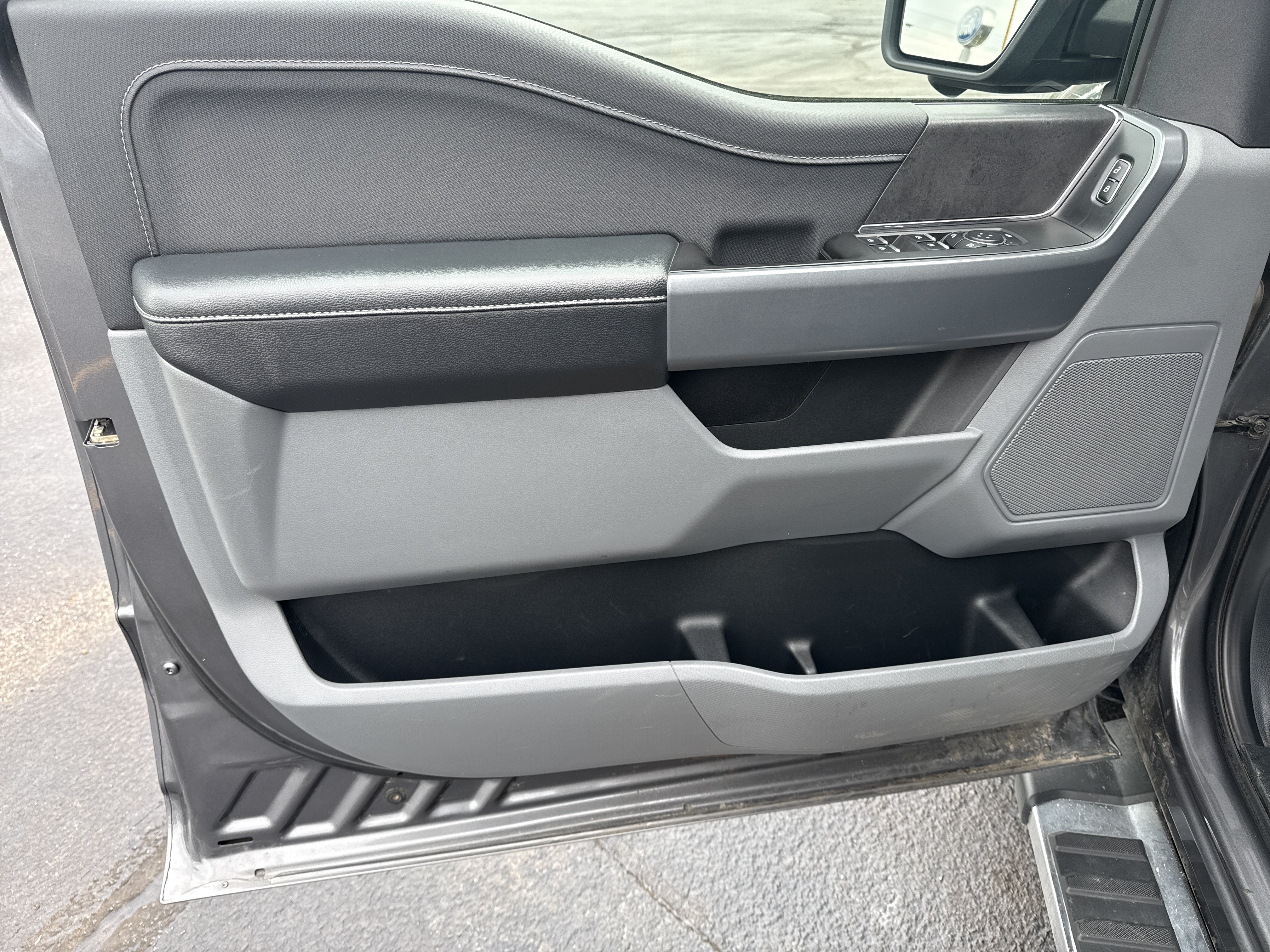 Used 2024 Ford F150 XLT w/ Mobile Office Package AWD/4WD image 11