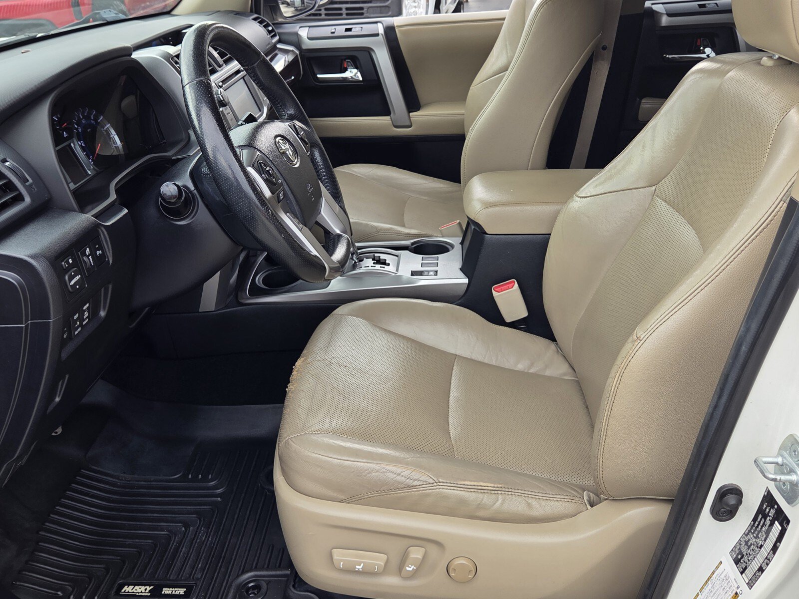 Used 2015 Toyota 4Runner Limited AWD/4WD image 4