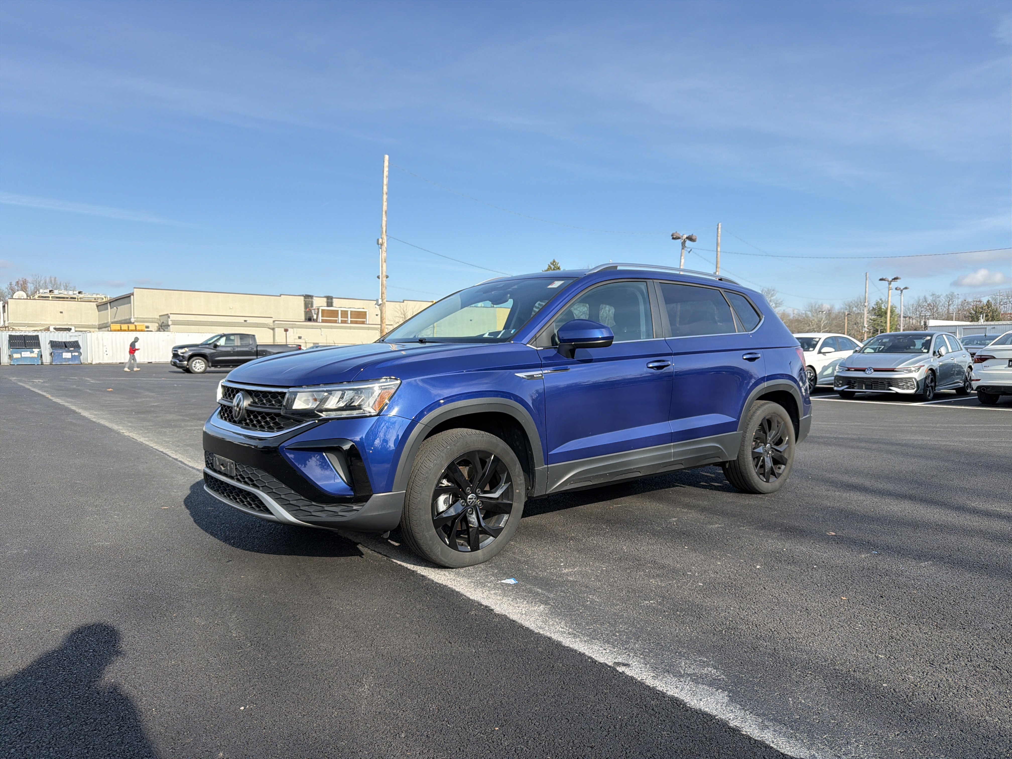 Certified 2023 Volkswagen Taos SE w/ Panoramic Sunroof Package