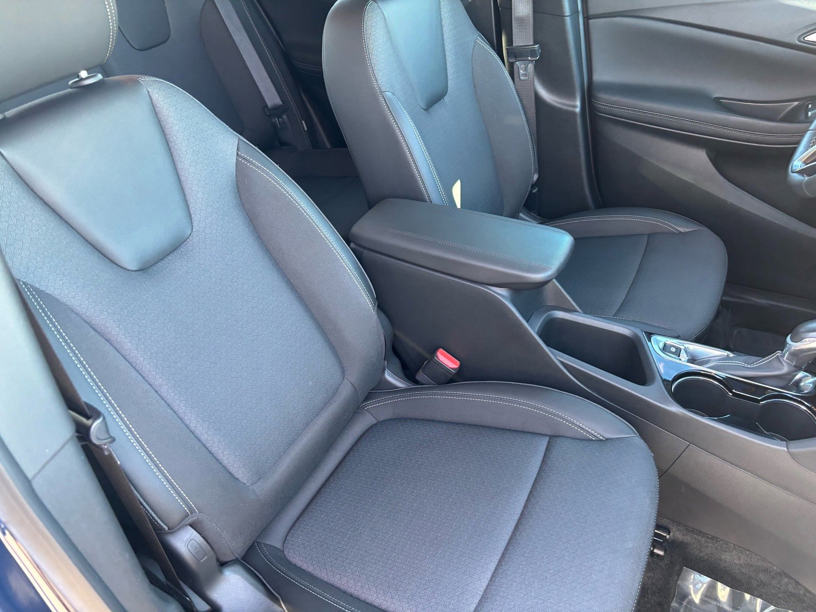 Used 2023 Buick Encore GX Select image 28