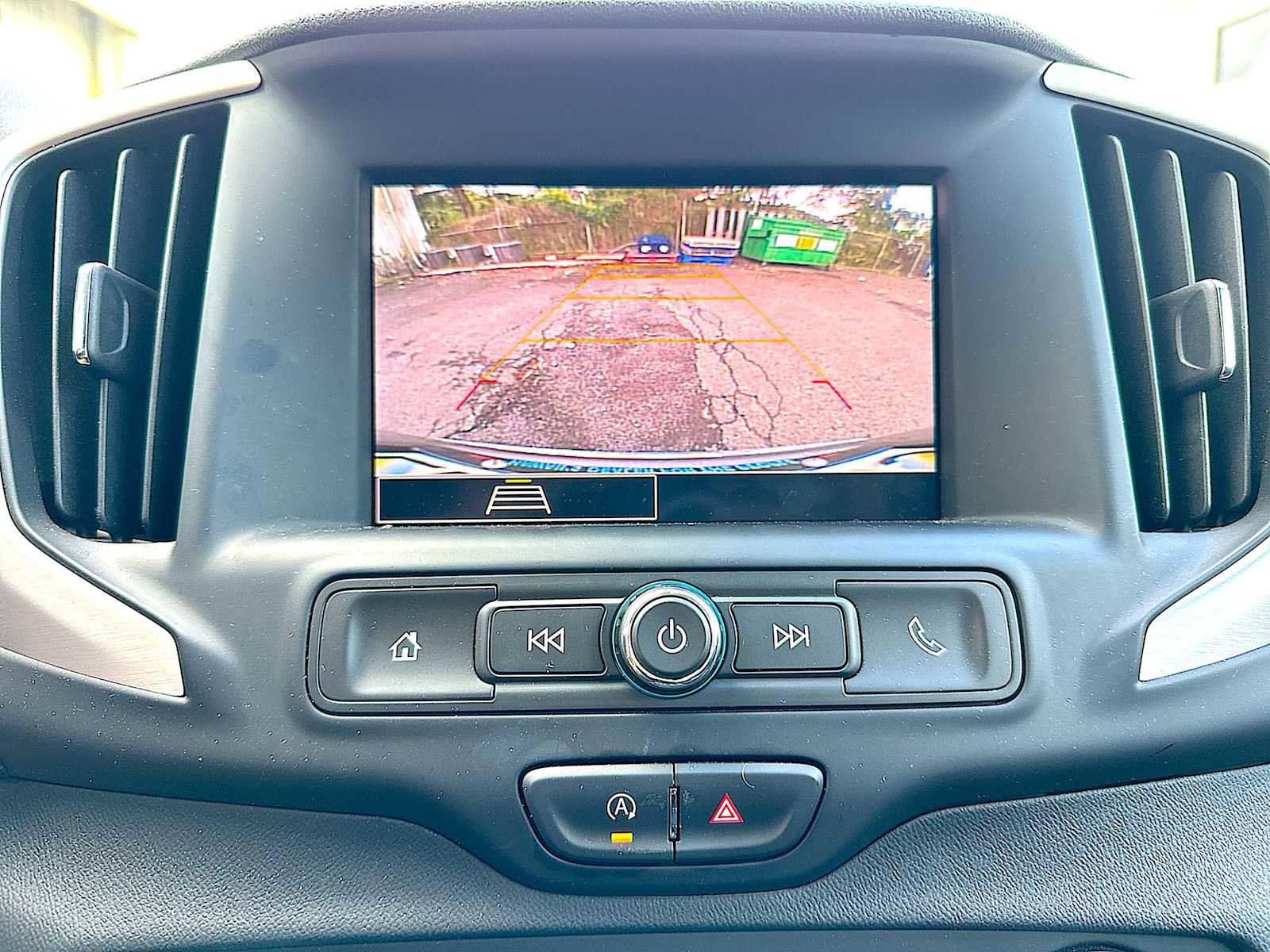 Used 2024 GMC Terrain SLE image 22