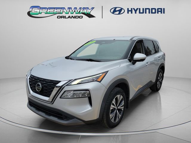 Used 2021 Nissan Rogue SV image 2