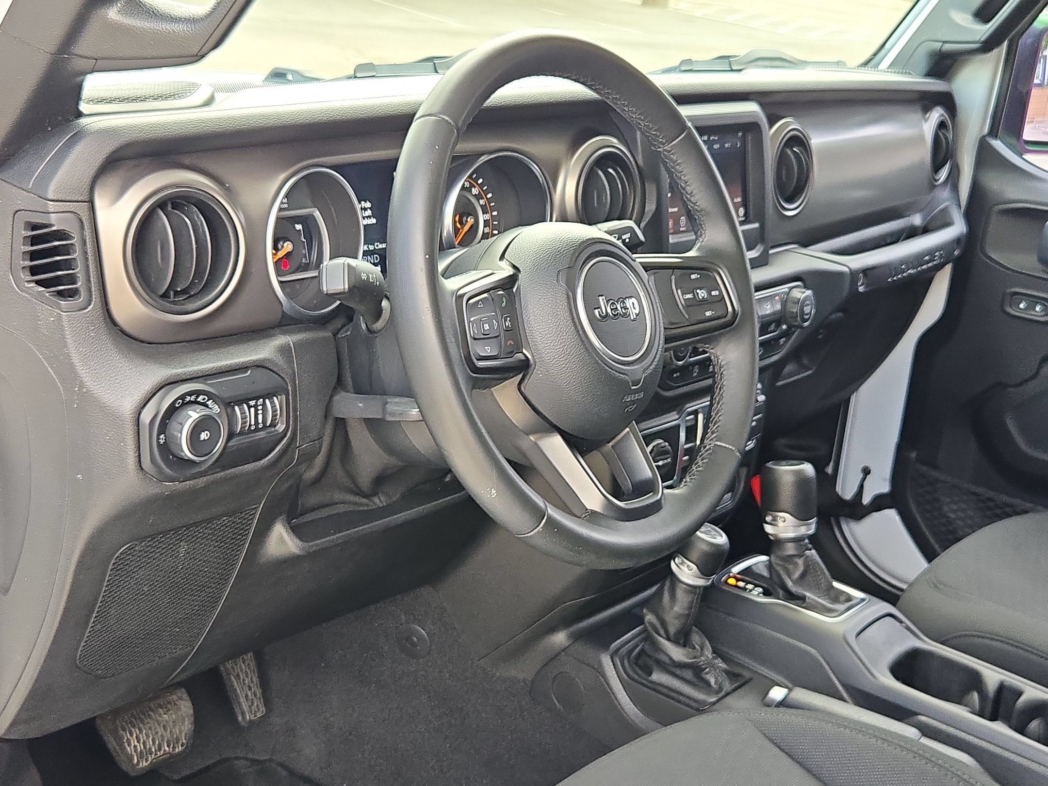 Used 2020 Jeep Wrangler Unlimited Sport AWD/4WD image 12