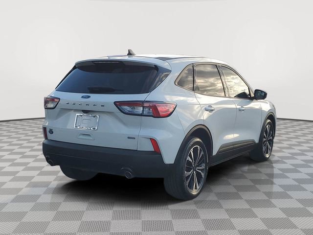 Certified 2022 Ford Escape SE w/ SE Sport Appearance Package image 5