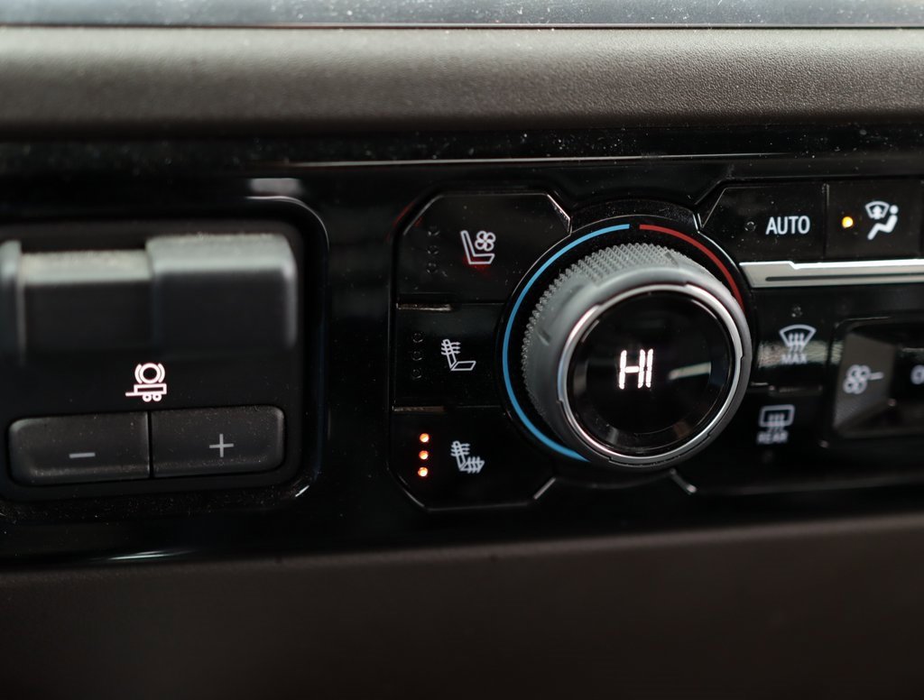 Used 2024 Chevrolet Silverado 1500 LTZ image 19