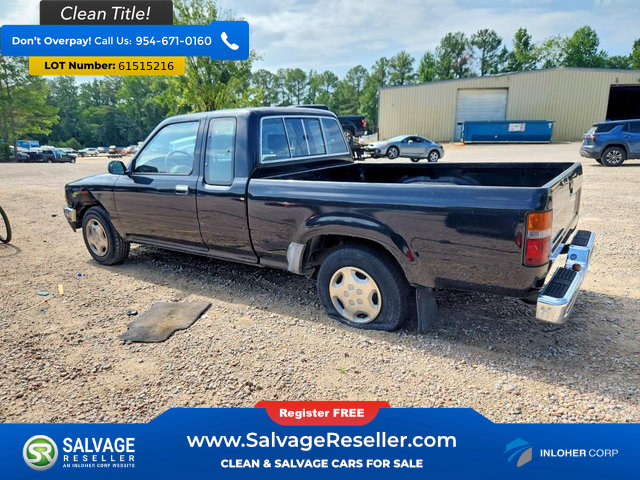 Used 1992 Toyota Pickup Deluxe RWD image 3