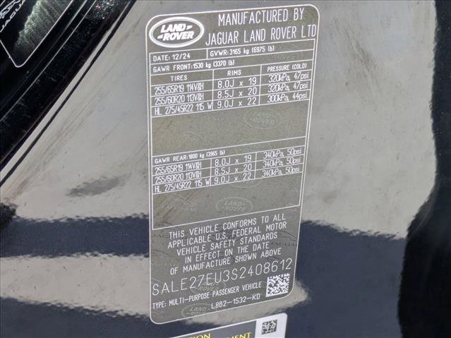 Used 2025 Land Rover Defender 110 X-Dynamic SE image 28