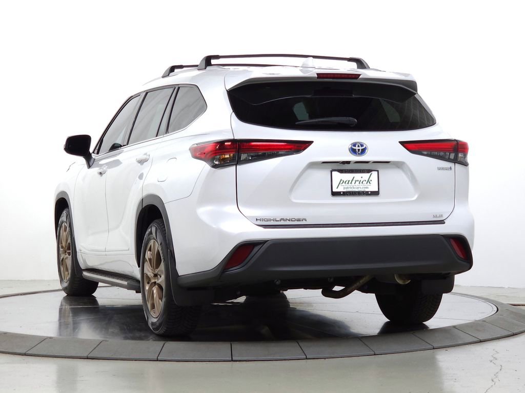 Used 2022 Toyota Highlander Bronze Edition AWD/4WD image 7