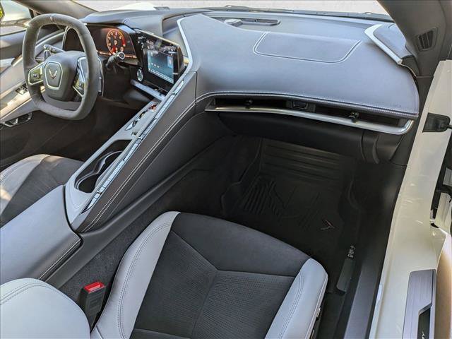 Used 2024 Chevrolet Corvette Stingray Preferred Cpe RWD image 17