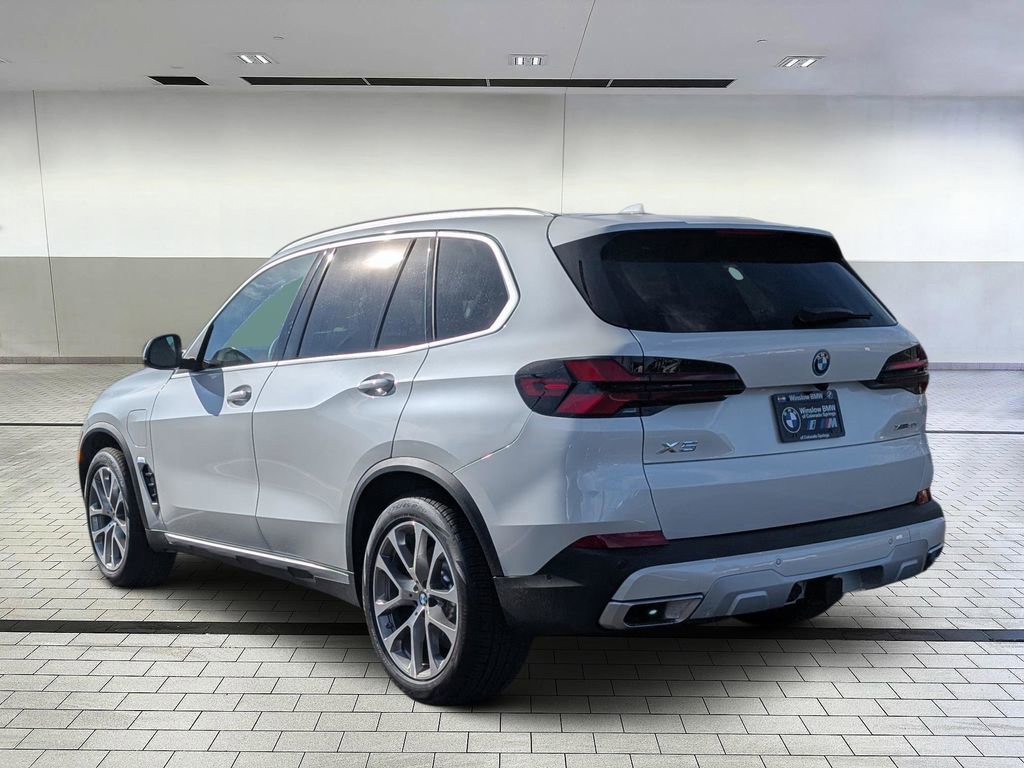 New 2026 BMW X5 xDrive50e w/ Premium Package image 3