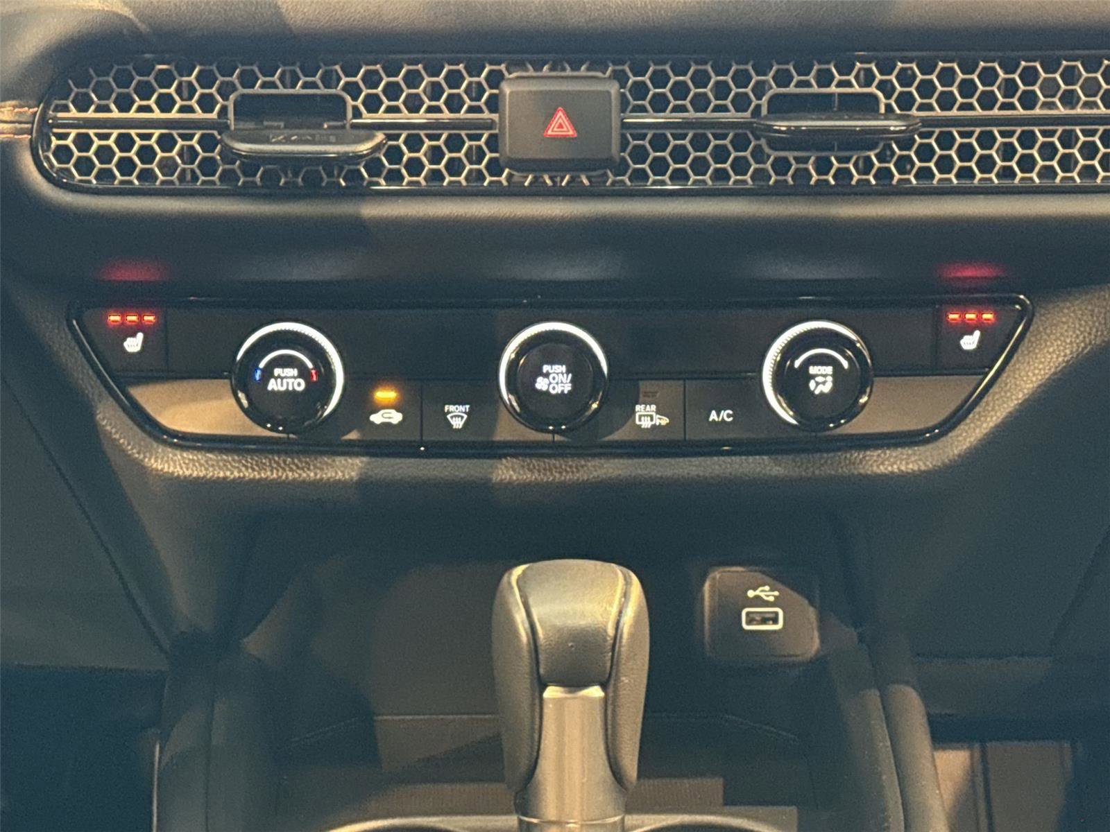 Used 2025 Honda HR-V Sport image 16