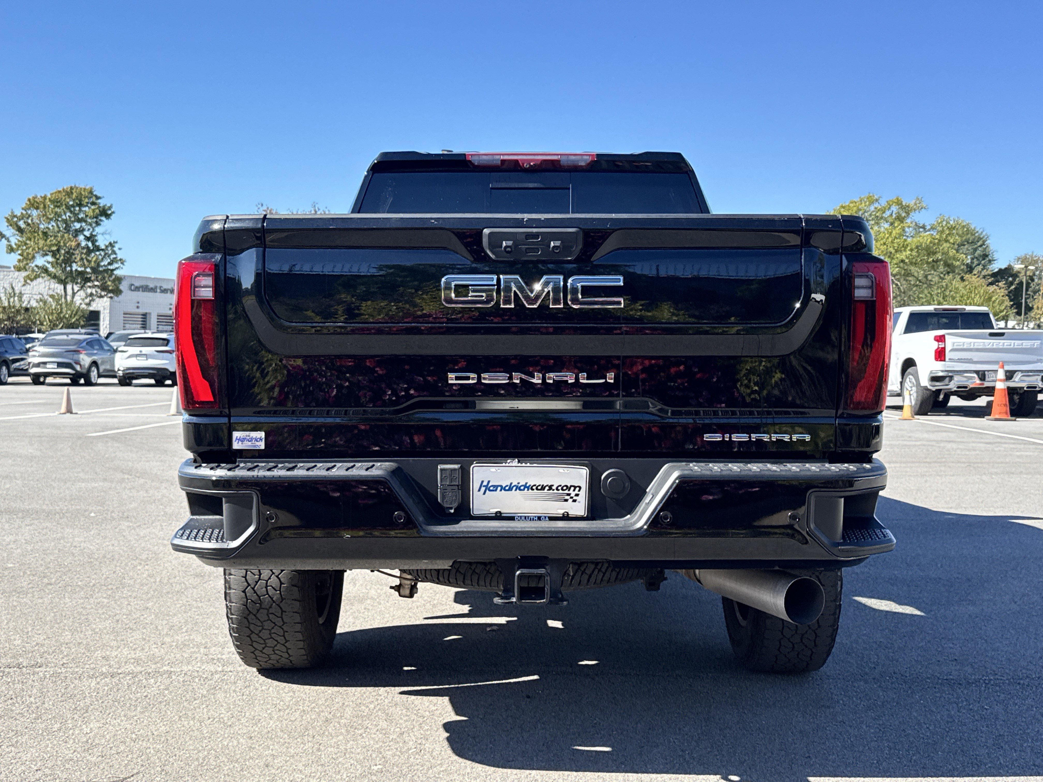 Used 2024 GMC Sierra 2500 Denali Ultimate image 9