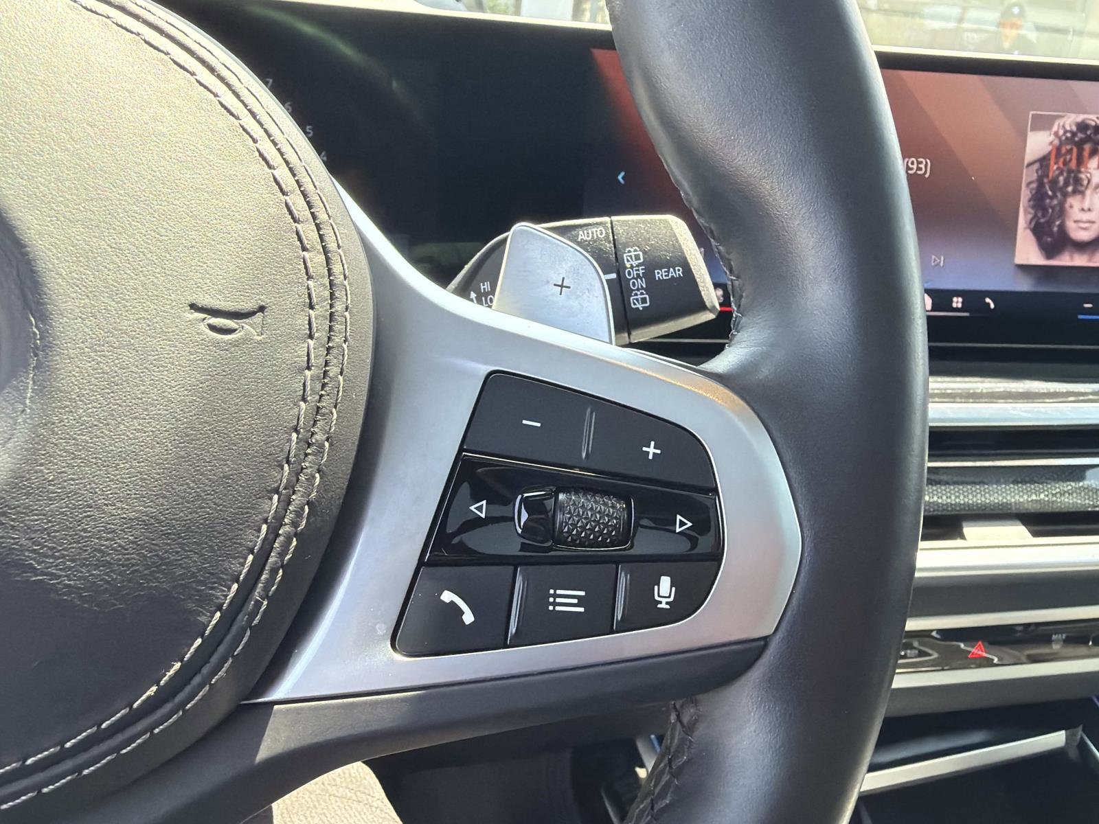 Certified 2024 BMW X7 xDrive40i w/ M Sport Package AWD/4WD image 18