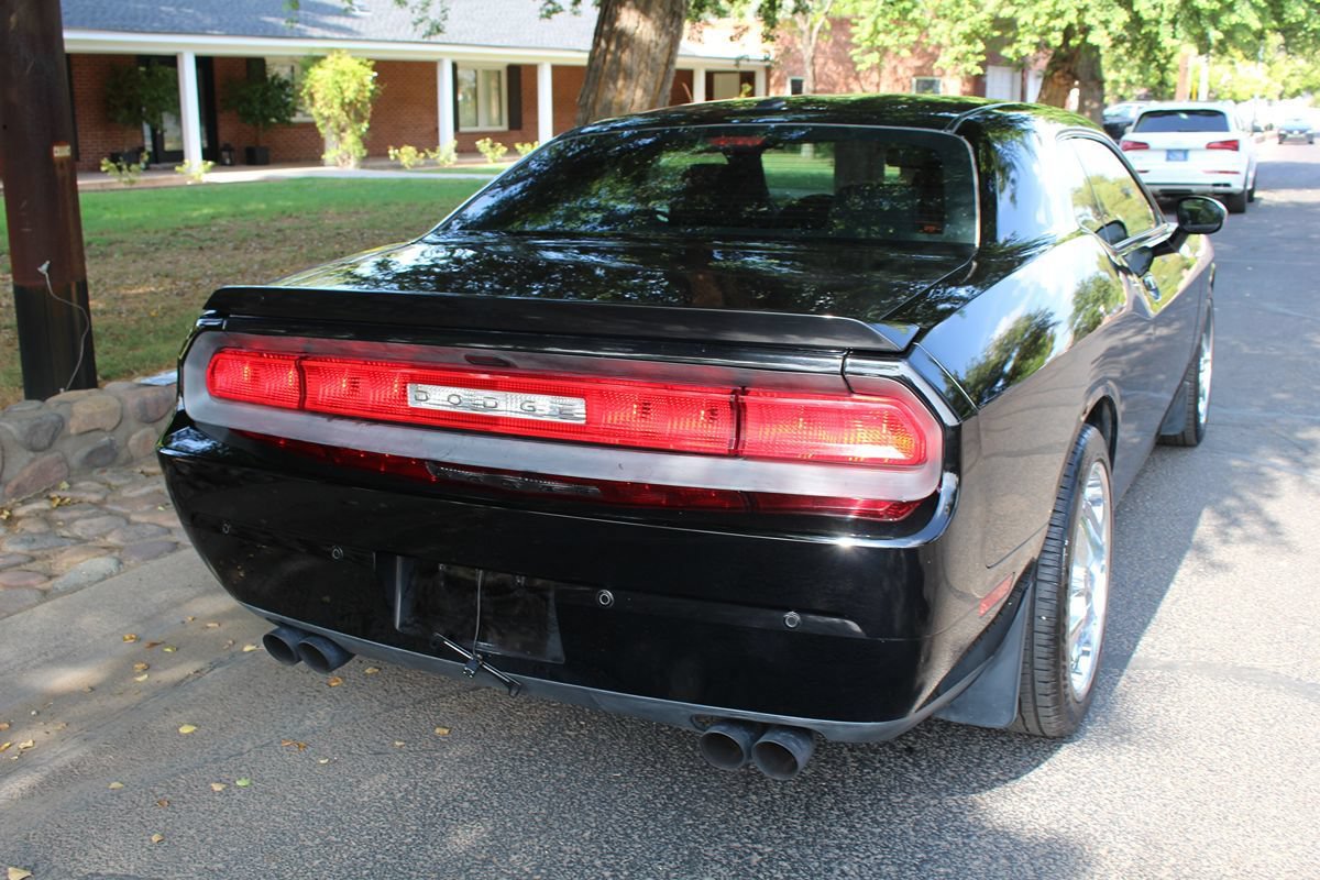 Used 2013 Dodge Challenger R/T Plus RWD image 36