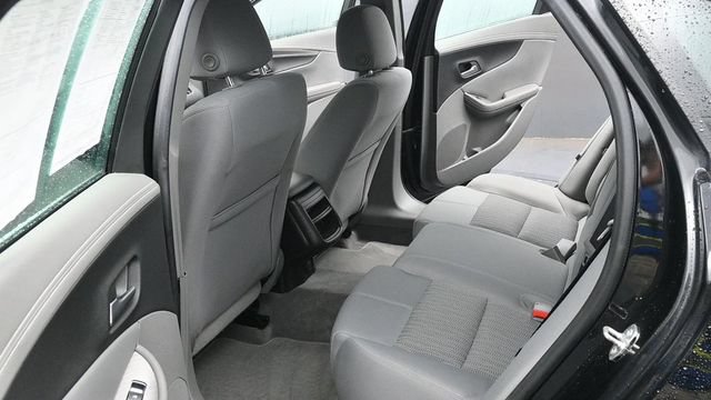 Used 2017 Chevrolet Impala LS FWD image 13