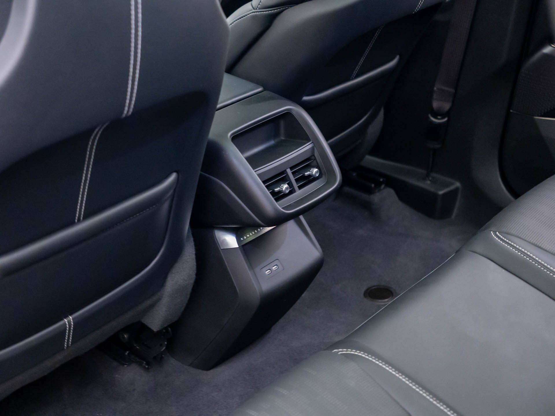Certified 2024 Cadillac Lyriq Luxury w/ LPO, Floor Liner Package AWD/4WD image 20
