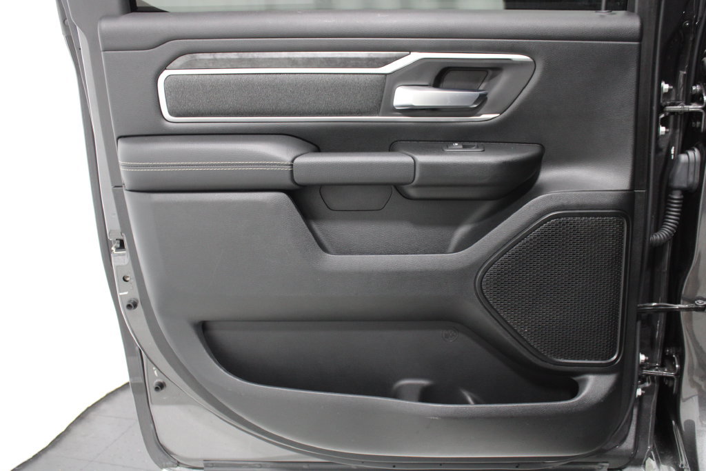 Used 2020 RAM 1500 Big Horn AWD/4WD image 14