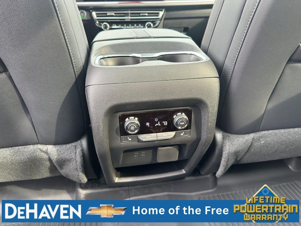 New 2026 Chevrolet Traverse RS w/ LPO, Floor Liner Package AWD/4WD image 20