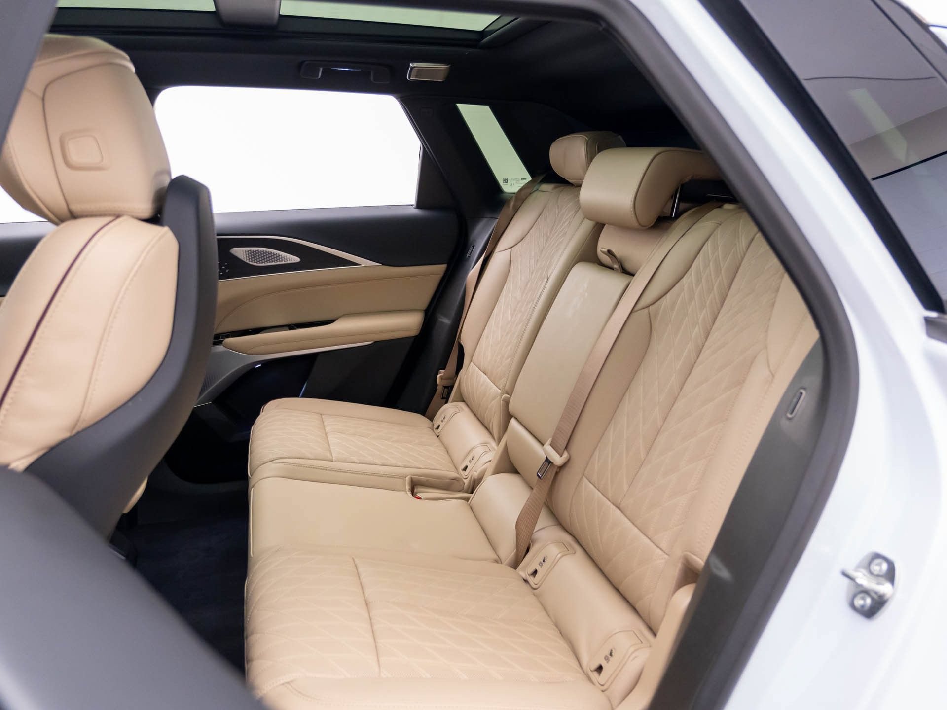 Certified 2026 Cadillac Lyriq Signature Luxury w/ Nappa Leather Package AWD/4WD image 22