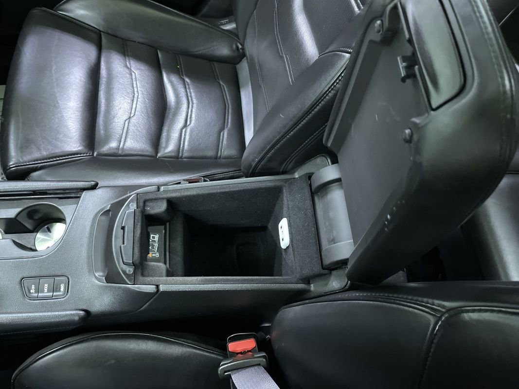 Used 2017 Cadillac XT5 Platinum w/ Driver Assist Package image 26