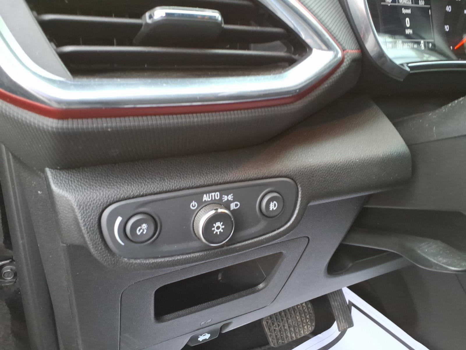 Certified 2021 Chevrolet TrailBlazer RS w/ Convenience Package image 18