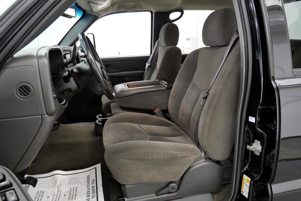 Used 2007 Chevrolet Silverado 3500 LT AWD/4WD image 11
