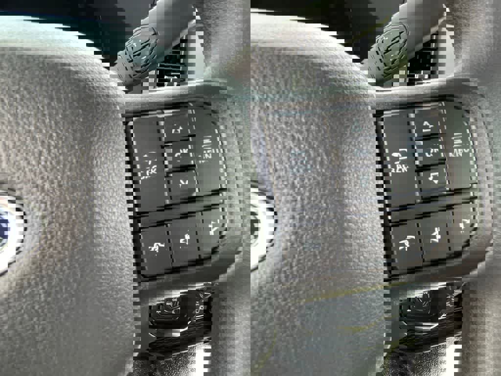 New 2025 Ford F250 XL w/ XL Chrome Package image 17