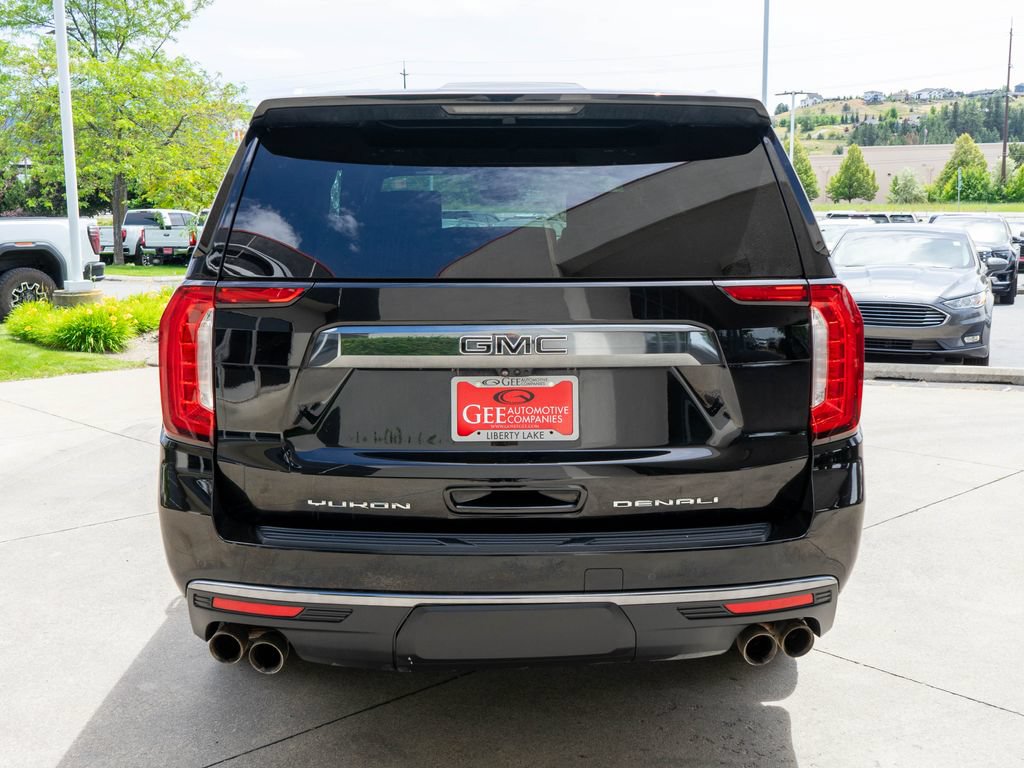 Used 2023 GMC Yukon XL Denali Ultimate AWD/4WD image 6