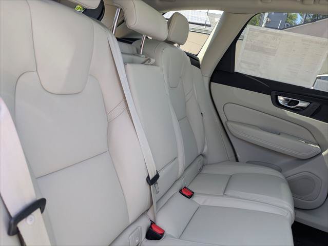 New 2026 Volvo XC60 B5 Ultra w/ Climate Package PRO AWD/4WD image 13