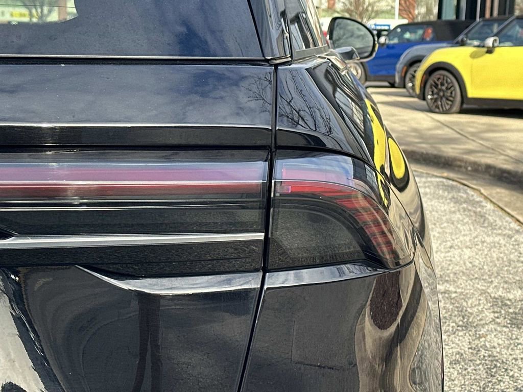 Used 2024 Lincoln Nautilus Reserve image 9