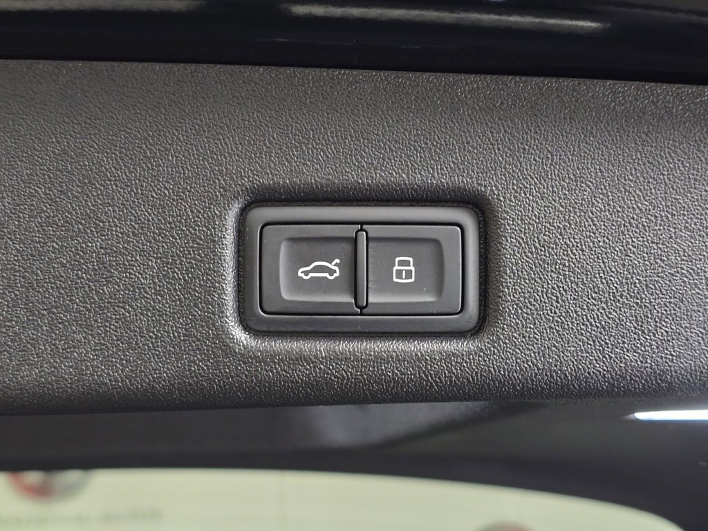 Certified 2025 Audi Q5 Premium w/ Convenience Package image 10