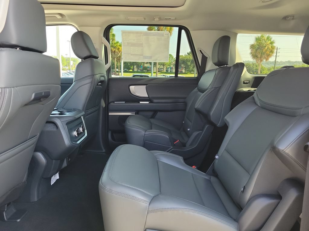 New 2026 Ford Expedition Max Active AWD/4WD image 8