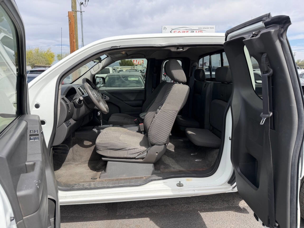 Used 2018 Nissan Frontier SV RWD image 15