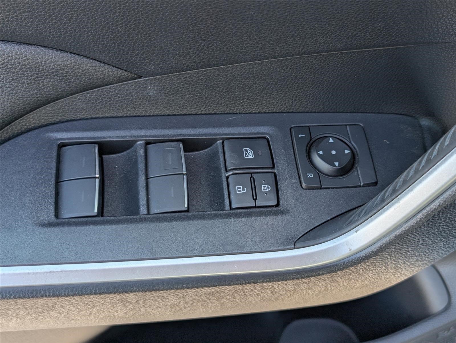 Used 2023 Toyota RAV4 XLE Premium AWD/4WD image 20