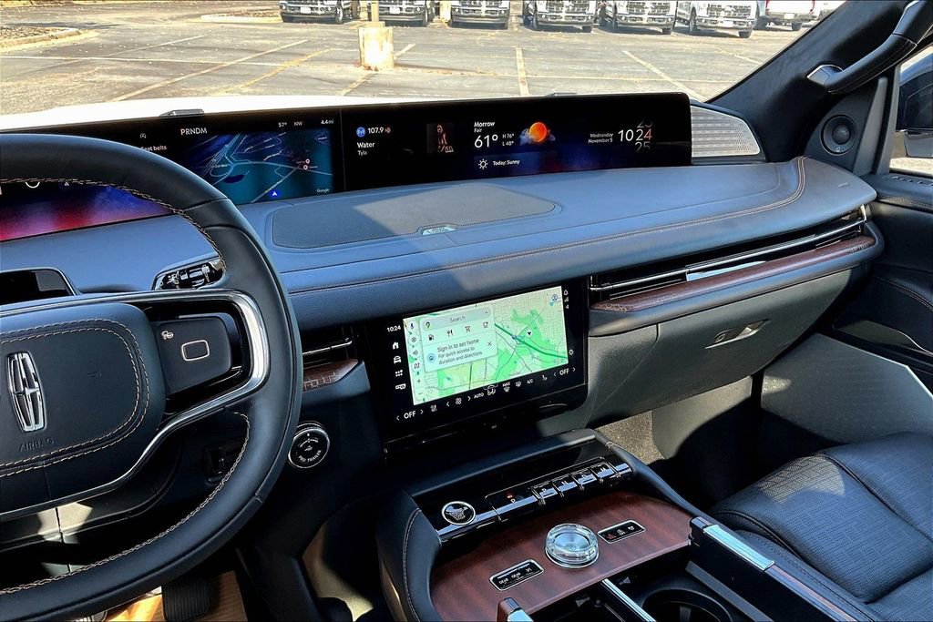 New 2025 Lincoln Navigator Black Label image 7