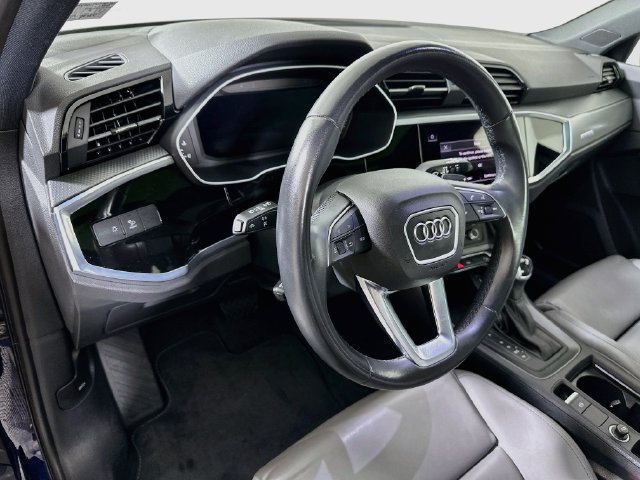 Used 2023 Audi Q3 2.0T Premium w/ Black Optic Sport Package AWD/4WD image 10